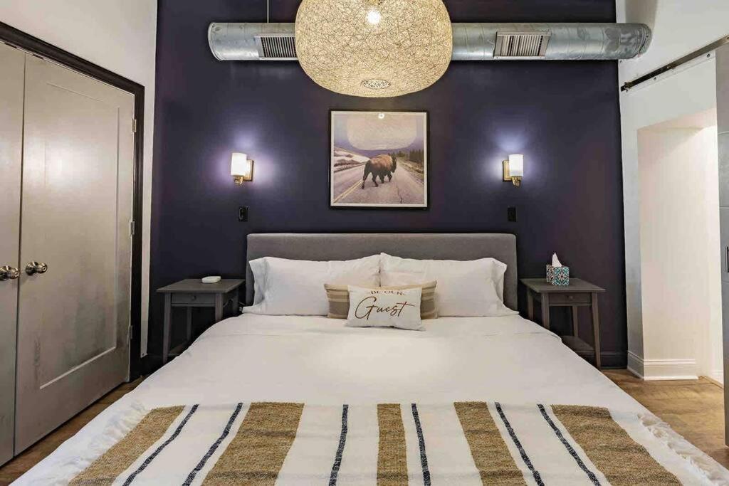 Casa de férias King Bed / Free Parking / Bbq / Fire Pit / Arcade *
